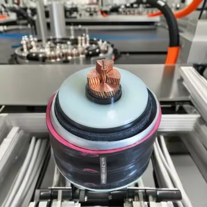 High Voltage 130 KV XLPE Insulated Electrical Cable Extra High Voltage 66/110 KV Copper/Aluminum / 3
