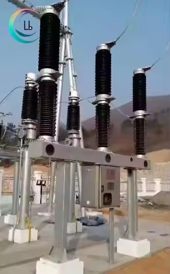 LW36-40.5/126 SF6 Outdoor High-Voltage 110KV Pole-Mounted Switch for SF6 Vacuum Circuit Breakers / 2