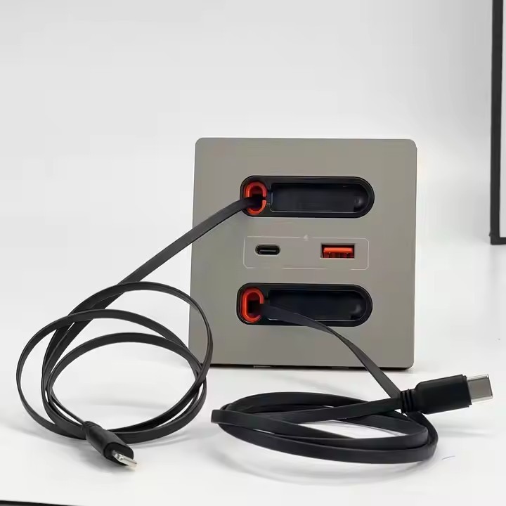Universal 20W Fast Charging USB Wall Socket with Charging Line Mobile Phone Charging Type-C Outlet / 2