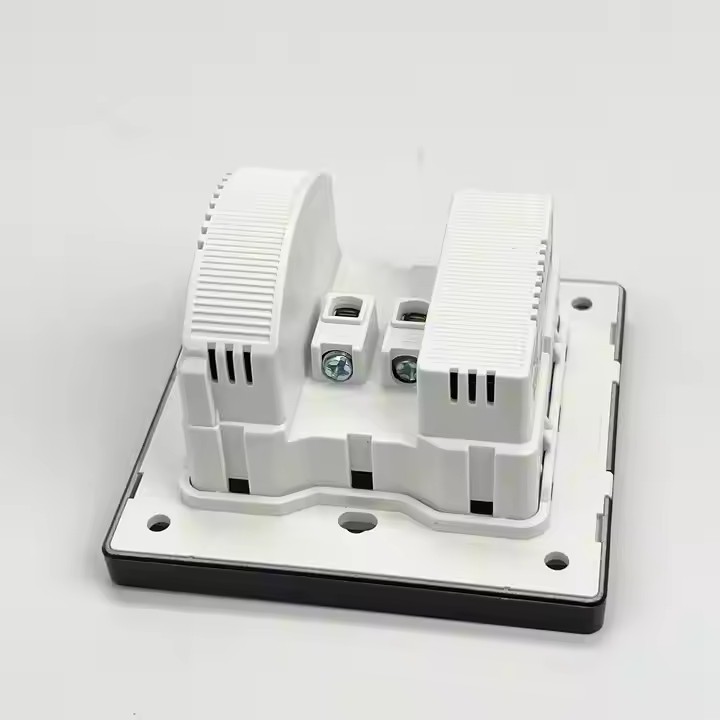 Universal 20W Fast Charging USB Wall Socket with Charging Line Mobile Phone Charging Type-C Outlet / 3