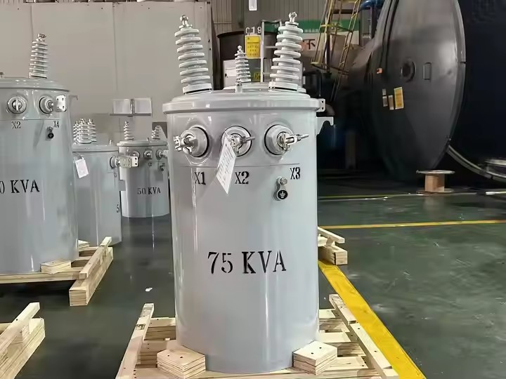 Yawei Low Loss Pole Mounted 12.4kv 13.2kv 25kva 37.5kva Single Phase Transformer 15kva / 3