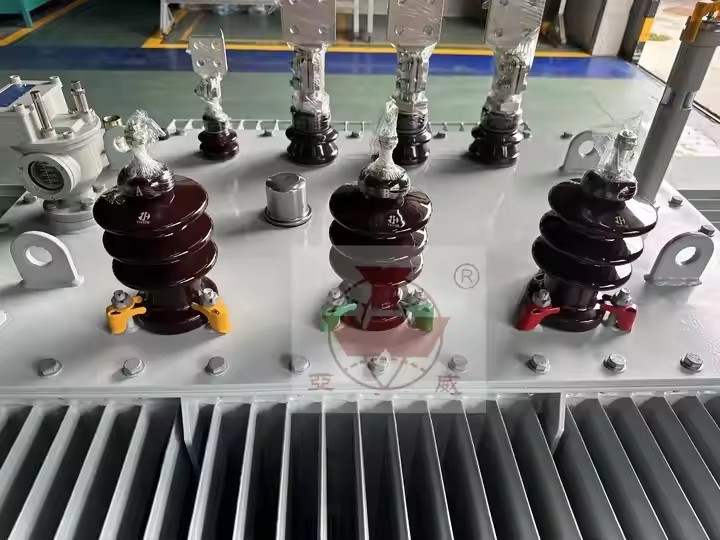 Yawei 2000KVA 10KV Low-loss Factory Direct Three-phase Oil-type Transformer with Certificate / 3
